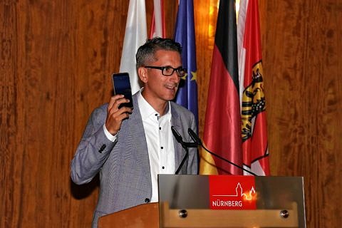 Symbolbild zum Artikel. Der Link öffnet das Bild in einer großen Anzeige.